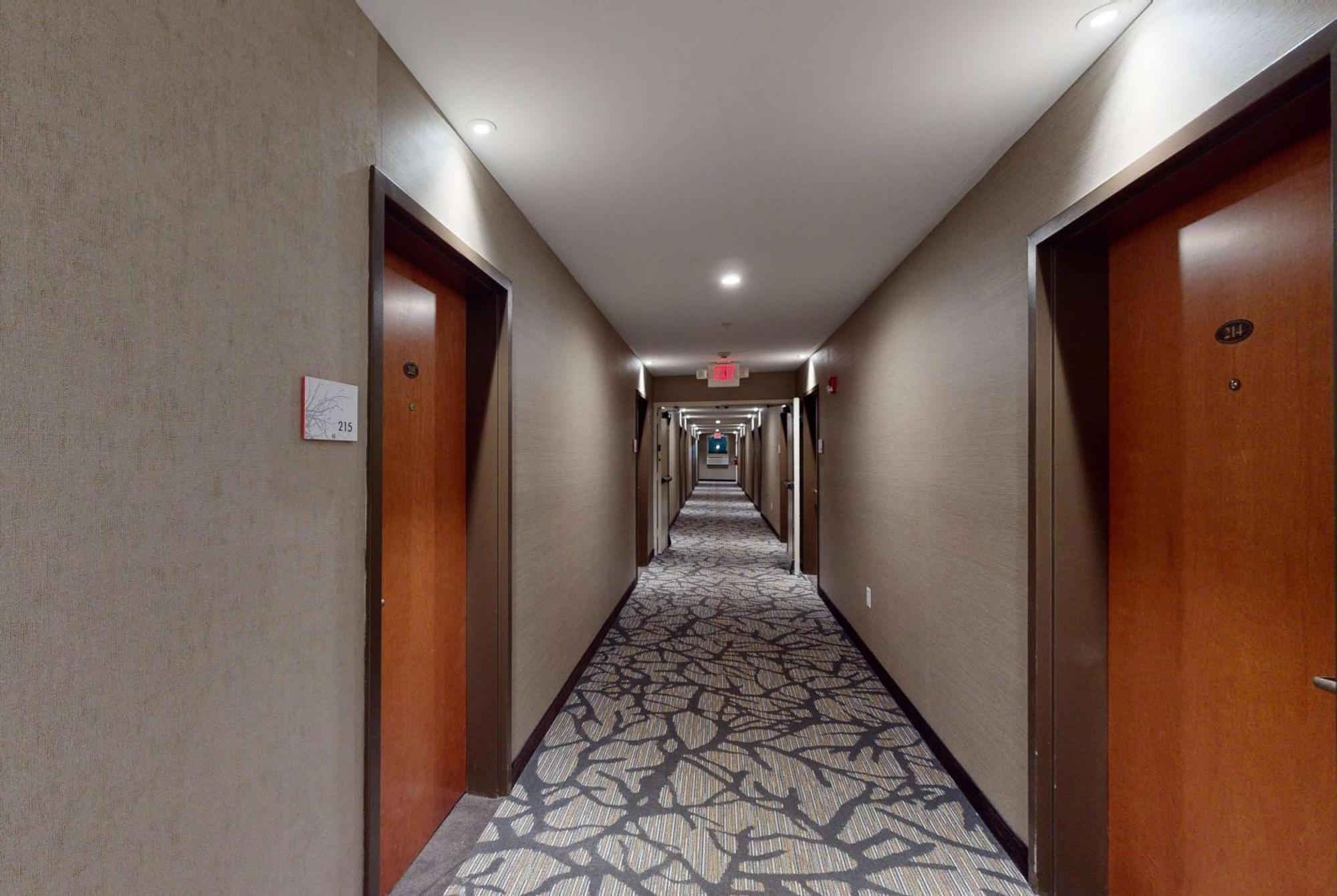 Ramada By Wyndham Strasburg - Shenandoah Valley Exterior photo